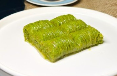 Fıstık Sarma Nedir? Tarihi ve Türk Mutfağındaki Yeri
